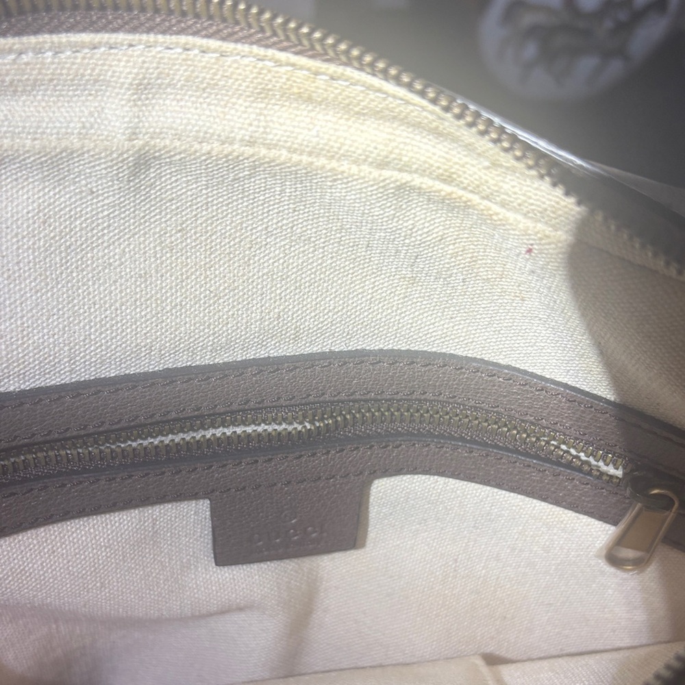 Gucci Beige/Brown GG Supreme Messenger Bag with Red/Green Stripe - Picture 5 of 7